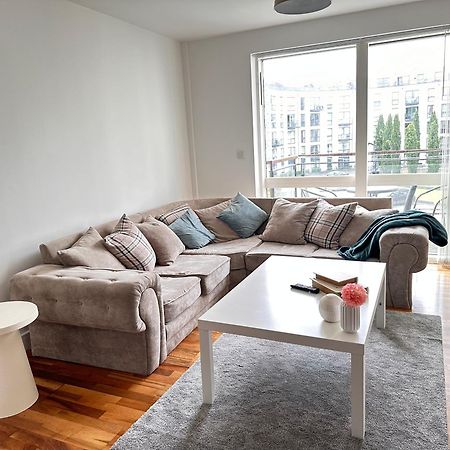 Centrally Located 1Br Apt Near Edg Cricket, University Of Bham, Priory Hospital & Cannon Hill Park Birmingham Extérieur photo