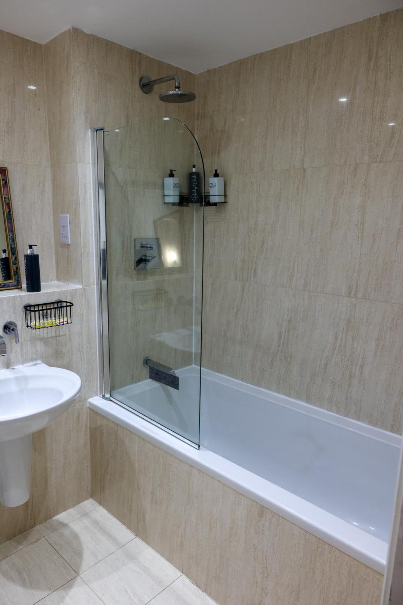 Centrally Located 1Br Apt Near Edg Cricket, University Of Bham, Priory Hospital & Cannon Hill Park Birmingham Extérieur photo