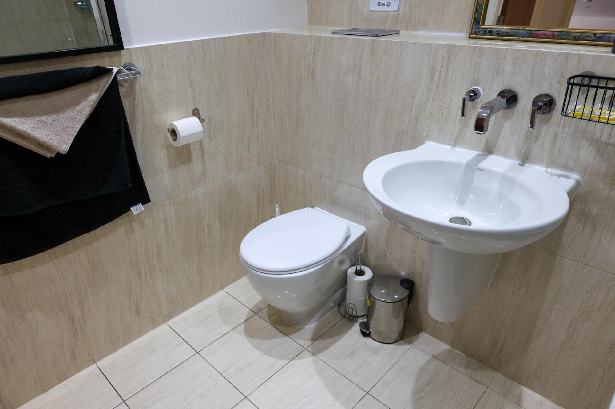Centrally Located 1Br Apt Near Edg Cricket, University Of Bham, Priory Hospital & Cannon Hill Park Birmingham Extérieur photo